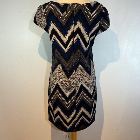 Chevron striped blue/brown/black zip back dress cap sleeves size large - Picture 6 of 10